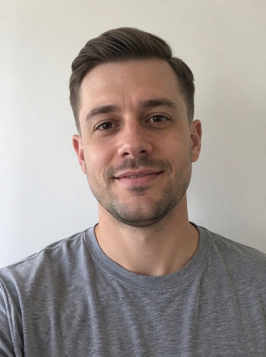 Men: Classic Side Part
