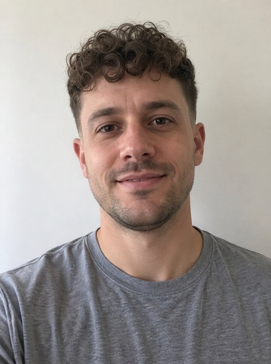 Men: Curly Top with Taper