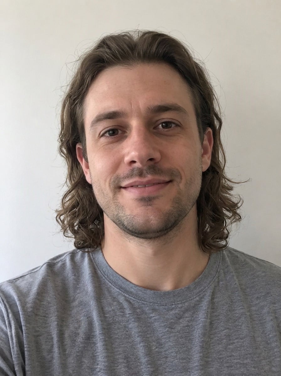 Men: Shoulder-Length Flow